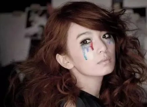 魔鬼中的天使歌词