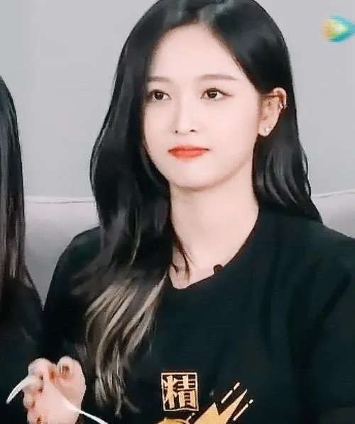 吴宣仪回应素颜被吐槽,网友对女明星的恶意为何总是那么大?