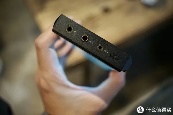 艾利和AK SP2000T评测:全球首款四解码三重运放架构播放器