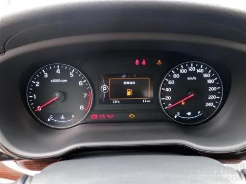 汽车仪表有哪些 汽车仪表盘仪表名称图解