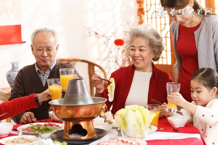 蛇形绷带包扎止血方法