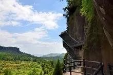 青龙大瀑布有什么景点?