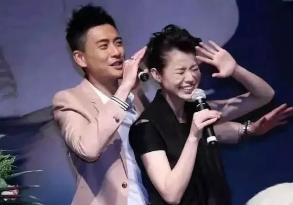 胡杏儿与黄宗泽的分手令人唏嘘，他们之间发生过什么呢？