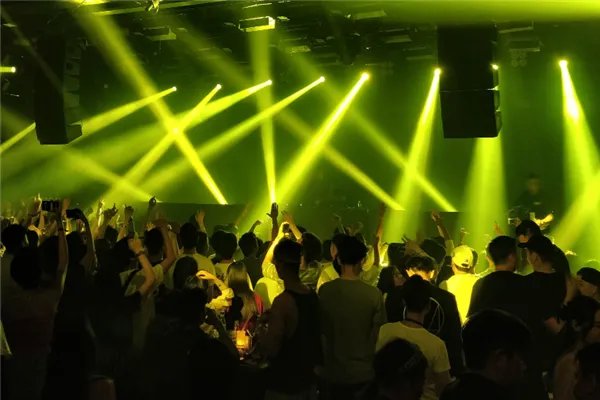 泉州十大酒吧排行榜:赫本酒吧上榜,潮人酒吧第七