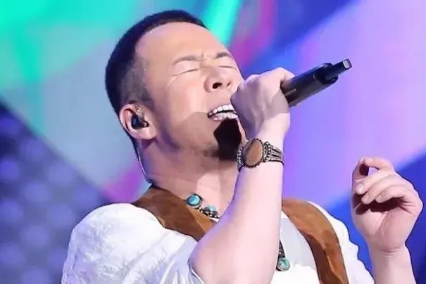 杨坤十大经典歌曲排行榜：《无所谓》上榜，第一无人能及