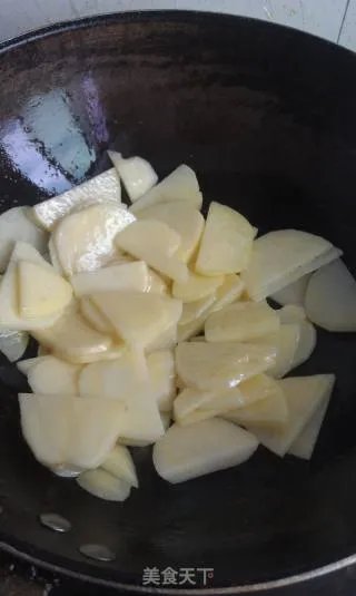 红烧土豆片