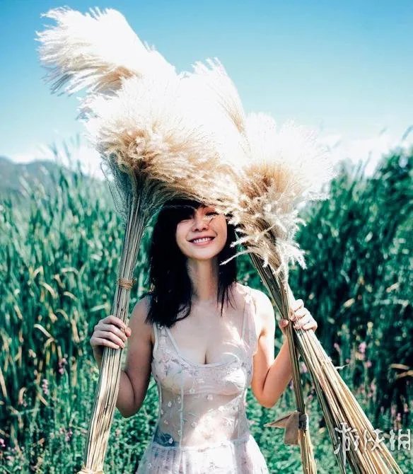 sexy!柳岩《男人装》大片性感爆表 未刊登美照全曝光