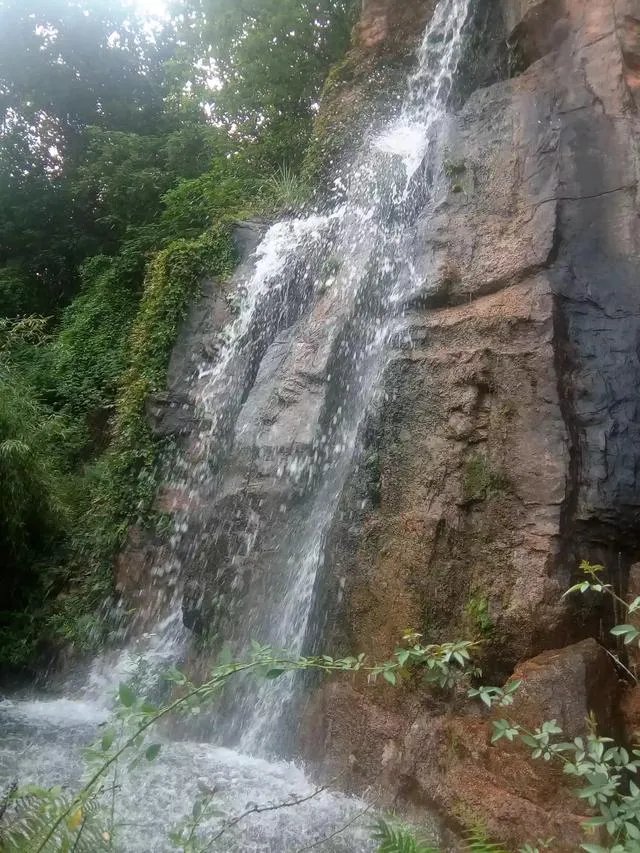 据说重庆不在地震带上,为什么会发生5.0级地震呢?地震发生时有哪些应急自救方法?