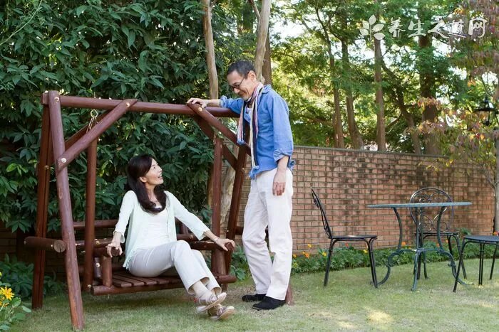 罗晋为唐嫣主持生日会，女朋友生日应该如何庆祝？