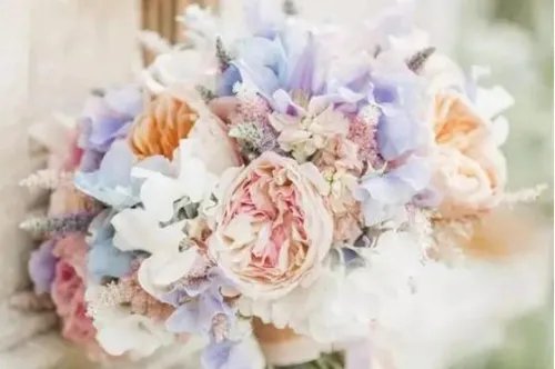 新娘捧花一般是什么花 手捧花自己留着好吗