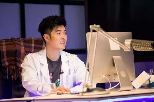 陈赫发文吐槽新节目，陈赫是故意卖惨吗？