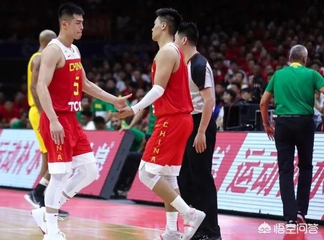 中国男篮70-73巴西,孙铭徽14分钟拿下9分2,方硕39分钟9分,怎么评价?
