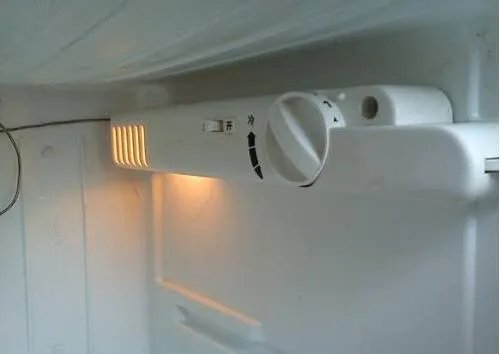 冰箱冷冻室结冰怎么办 如何有效的避免冰箱结冰