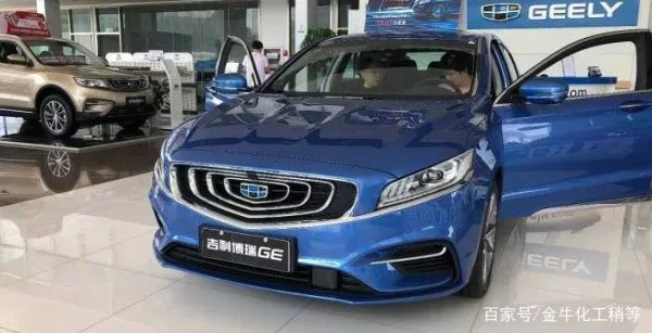 吉利博瑞这款车适合多大年纪的人开？年轻人会选择购入吗？