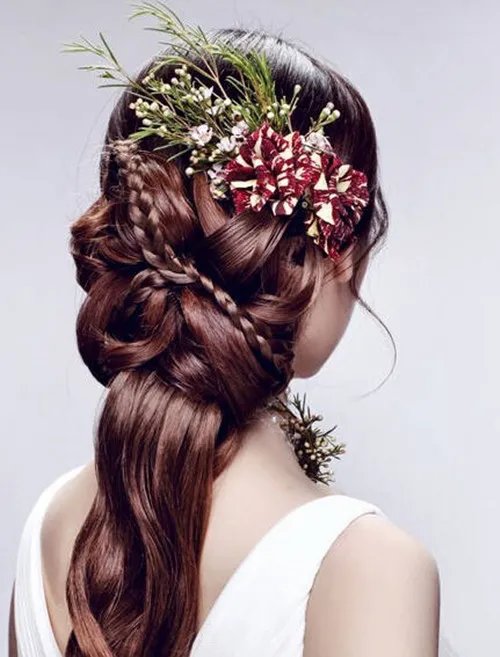 新娘发型步骤解析 新娘发型有哪些风格