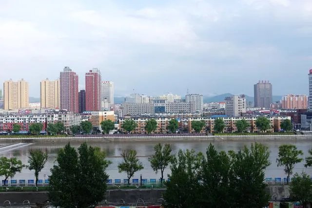 白山市有什么大学吗？