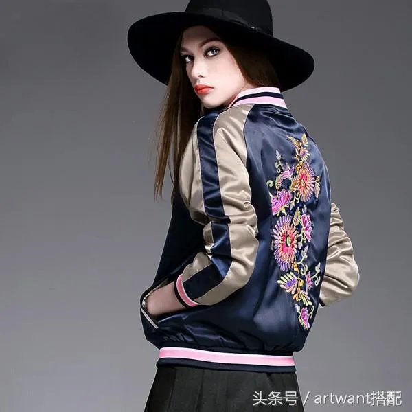 今年秋季比较流行什么样的外套呢?