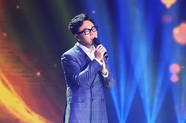 王铮亮吐槽的是哪位新人说了什么？