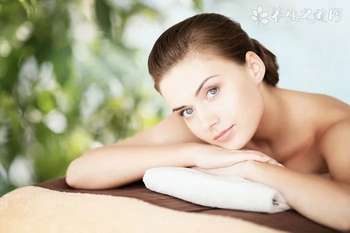 如何去除面部色斑_如何去除色斑