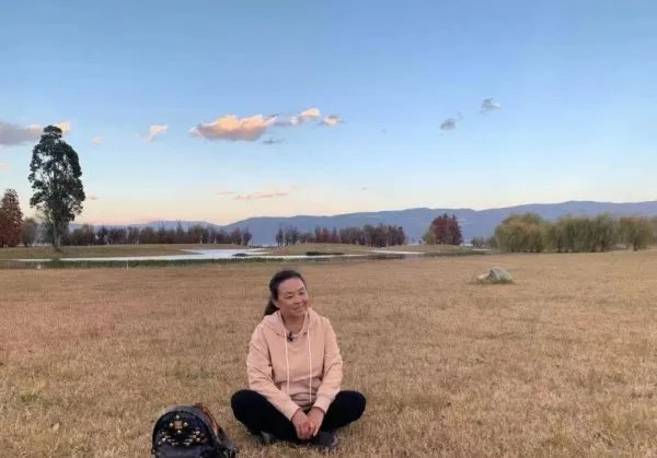 郑州自驾阿姨苏敏中秋回家后决定离婚，怎么看待她这一决定？