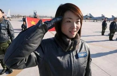 中国著名女飞行员