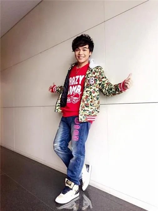 如何评价张峰奇的《离岸》这首歌？你认为可以入选华语