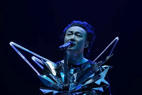 陈奕迅最好听的歌曲top10：《红玫瑰》上榜，第八如痴如醉