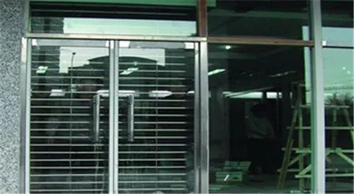 不锈钢玻璃门图片   如何选择不锈钢玻璃门
