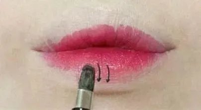 唇妆怎么画?三种基础唇妆简单易学