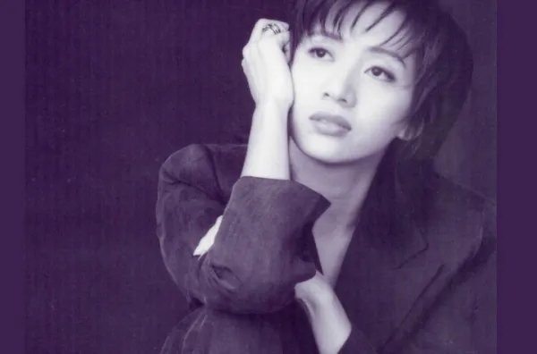 梅艳芳《女人花》歌曲歌词。