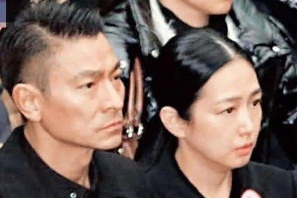 刘涌打刘德华是真的吗 两人朋友见过面都不好说吧