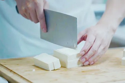 海带豆腐汤的做法 家常海带豆腐汤做法介绍