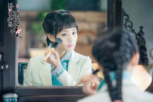 如何评价国产新剧《海棠经雨胭脂透》?