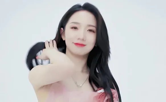 孟美岐个人资料介绍：孟美岐怎么火的家境如何