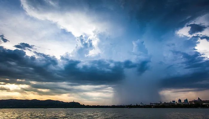 台风中心是高压还是低压