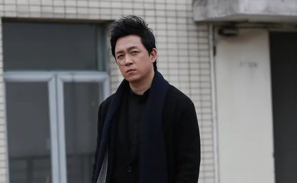 虽然说潘粤明的演技炉火纯青,为啥又能火一把?