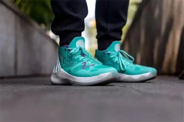 团队篮球鞋是什么意思 篮球鞋td版什么意思