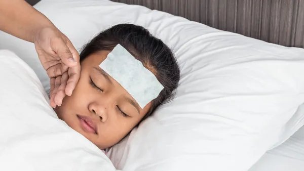 小孩发烧呕吐怎么办