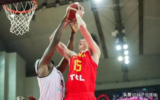 俞长栋在个人媒体上和周琦互动,细节说明周琦很有可能回归新疆男篮,对此你怎么看?