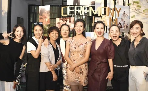 胡军女儿多大了叫什么名字？