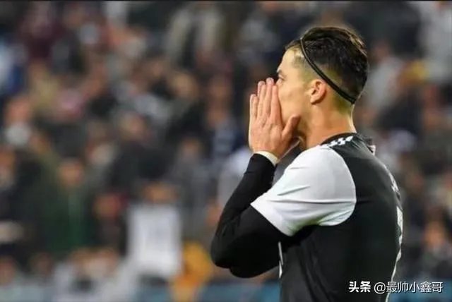 被球迷挑衅叫梅西,C罗摸裆回应,他会被追加处罚吗?