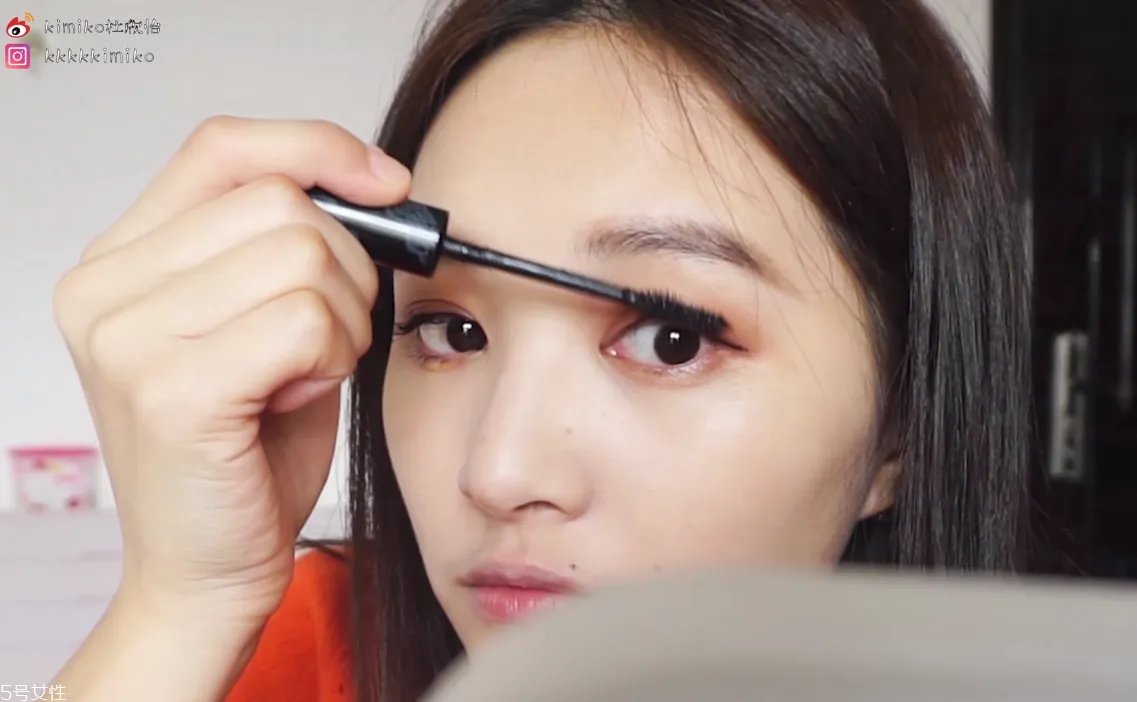 眼镜妆容怎么画图解教程