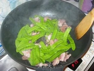 荷兰豆炒肉