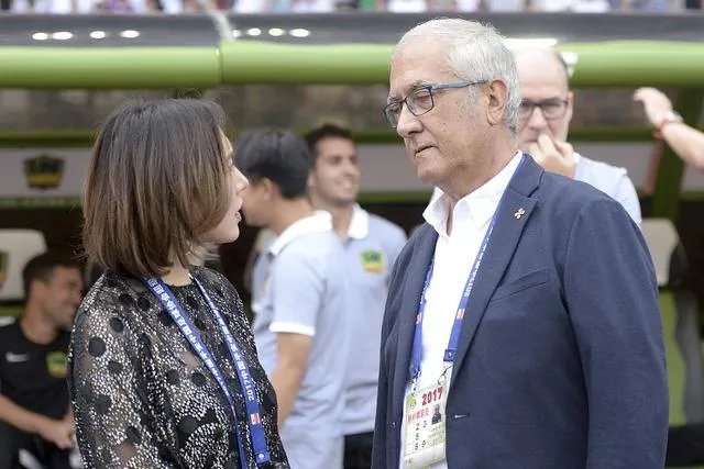 曼萨诺是一个怎样的教练?