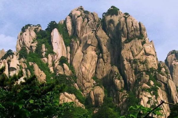 我想问一下安徽黄山门票多少钱一张