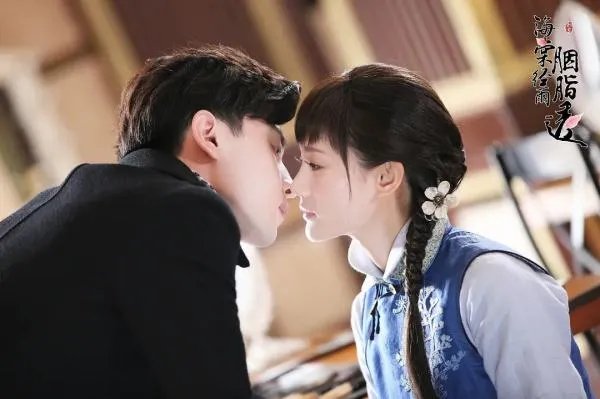 如何评价国产新剧《海棠经雨胭脂透》?