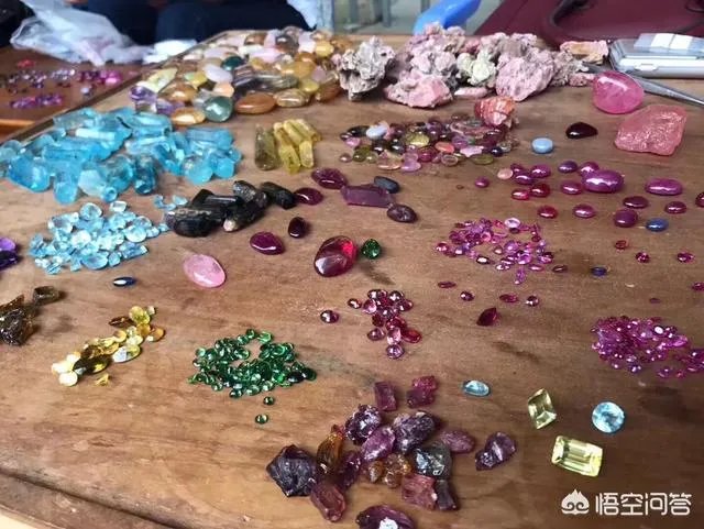 什么是半宝石？