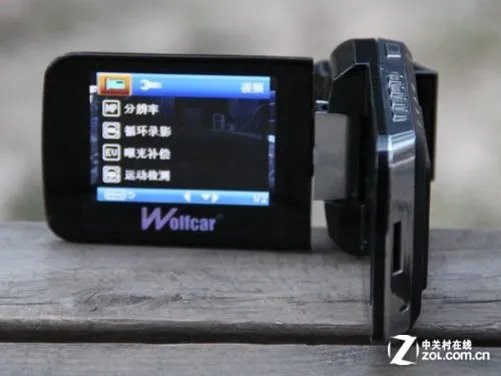 烤漆镀铬行车记录仪 沃能H99车上实测