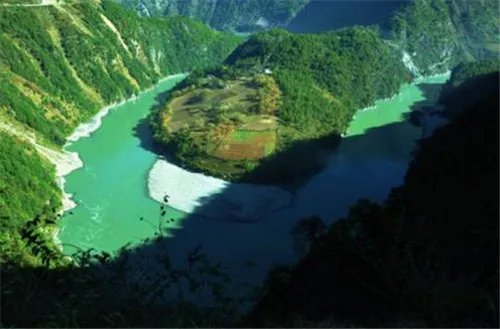 云南蜜月旅行哪些景点好玩 云南度蜜月去哪些景点必去