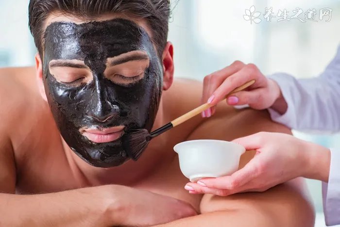 毛孔粗大用什么洗面奶